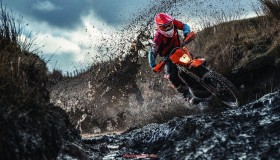 jrkan直播-世俱杯球队防守盯人策略执行情况与防线稳定性的联系